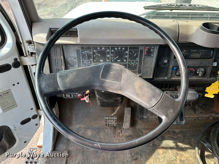 image for item OC9075 1996 International 2554  sewer jetter truck