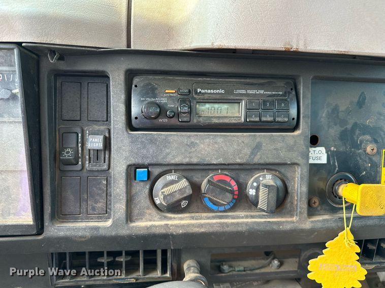 image for item OC9075 1996 International 2554  sewer jetter truck