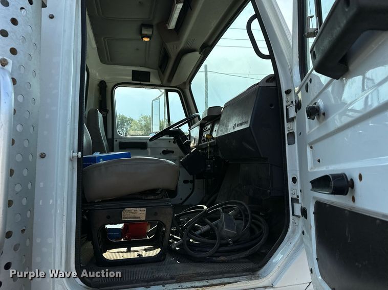 image for item OC9075 1996 International 2554  sewer jetter truck