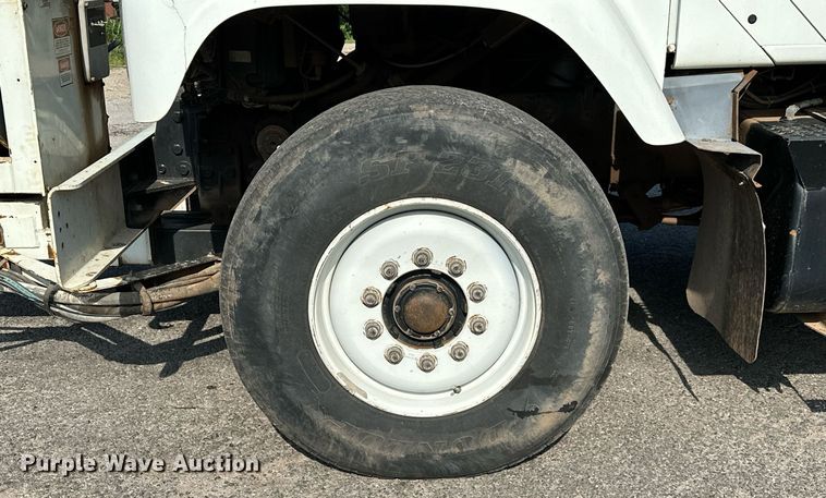 image for item OC9075 1996 International 2554  sewer jetter truck