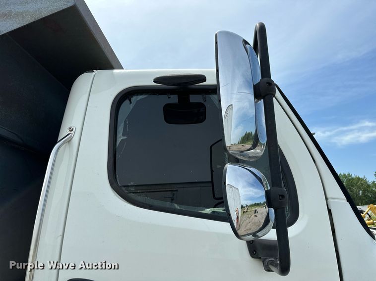 image for item OC9117 2008 Freightliner Business Class M2  dump truck