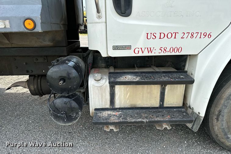 image for item OC9117 2008 Freightliner Business Class M2  dump truck