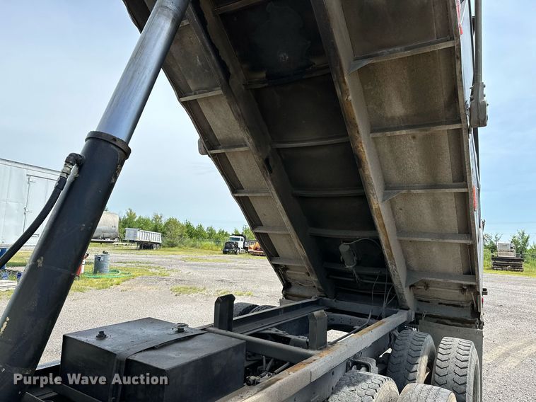 image for item OC9117 2008 Freightliner Business Class M2  dump truck