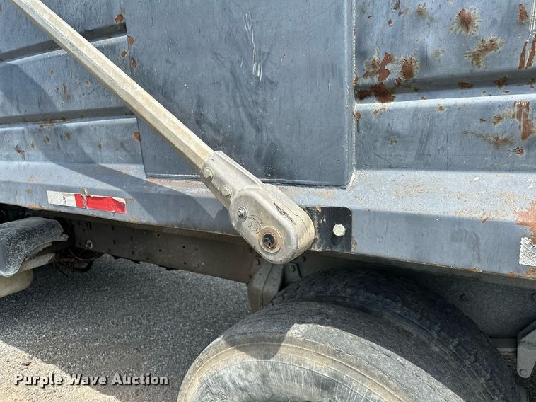 image for item OC9117 2008 Freightliner Business Class M2  dump truck