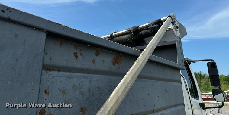 image for item OC9117 2008 Freightliner Business Class M2  dump truck