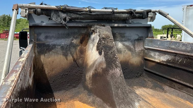 image for item OC9117 2008 Freightliner Business Class M2  dump truck