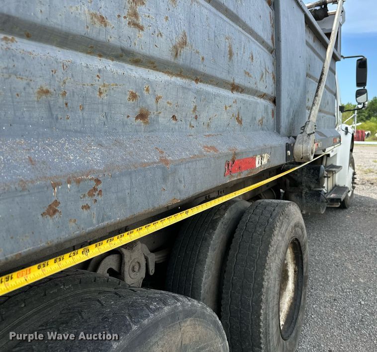 image for item OC9117 2008 Freightliner Business Class M2  dump truck