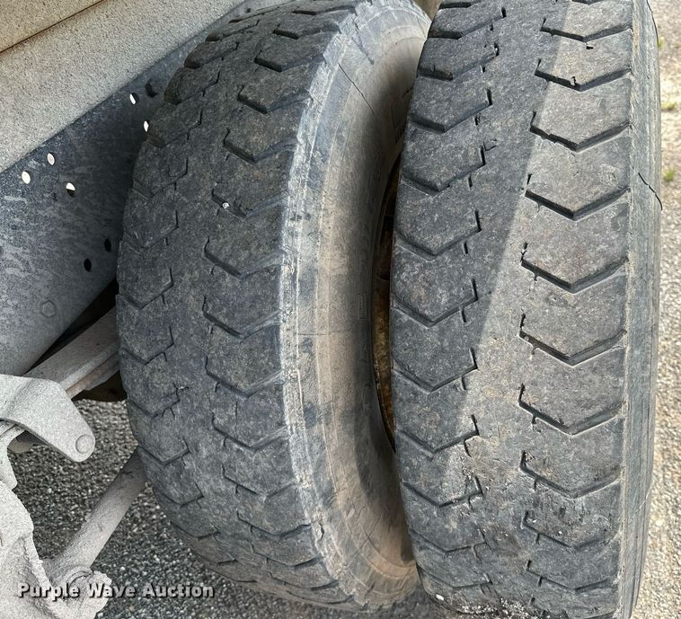 image for item OC9117 2008 Freightliner Business Class M2  dump truck