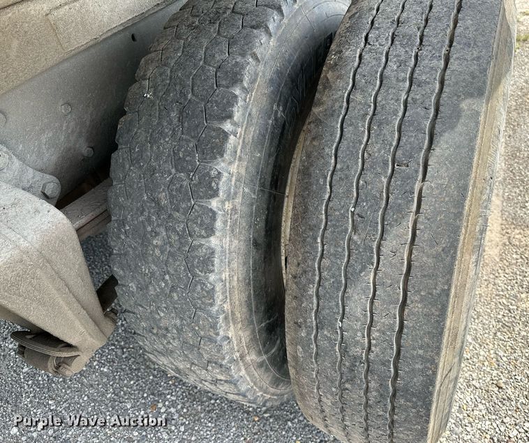 image for item OC9117 2008 Freightliner Business Class M2  dump truck