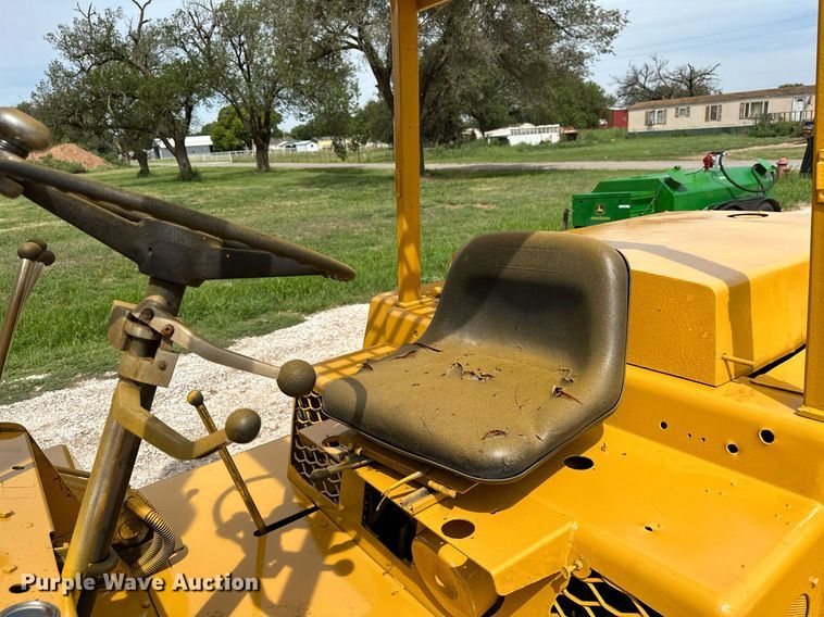 image for item OC9133 Clark  forklift