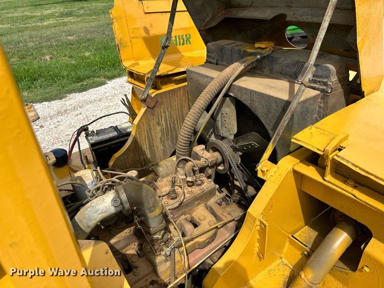 image for item OC9133 Clark  forklift