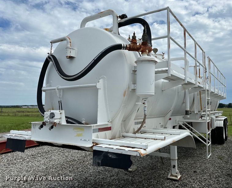 image for item OC9138 2014 Shop built  tank trailer