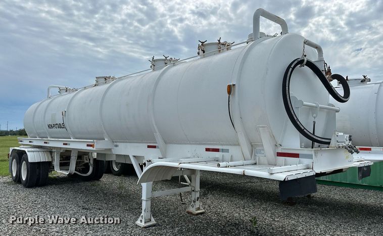 image for item OC9138 2014 Shop built  tank trailer