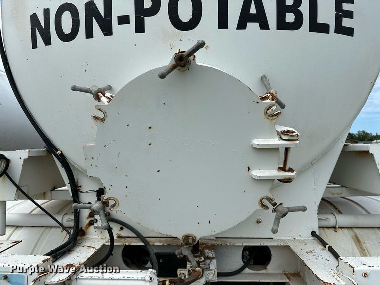 image for item OC9138 2014 Shop built  tank trailer