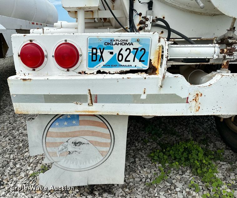 image for item OC9138 2014 Shop built  tank trailer