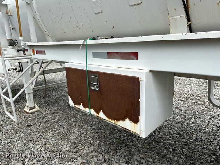 image for item OC9138 2014 Shop built  tank trailer
