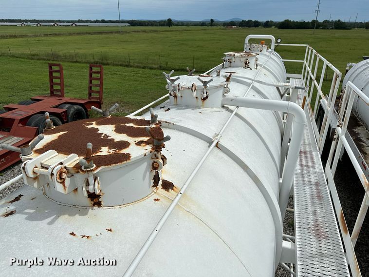 image for item OC9138 2014 Shop built  tank trailer