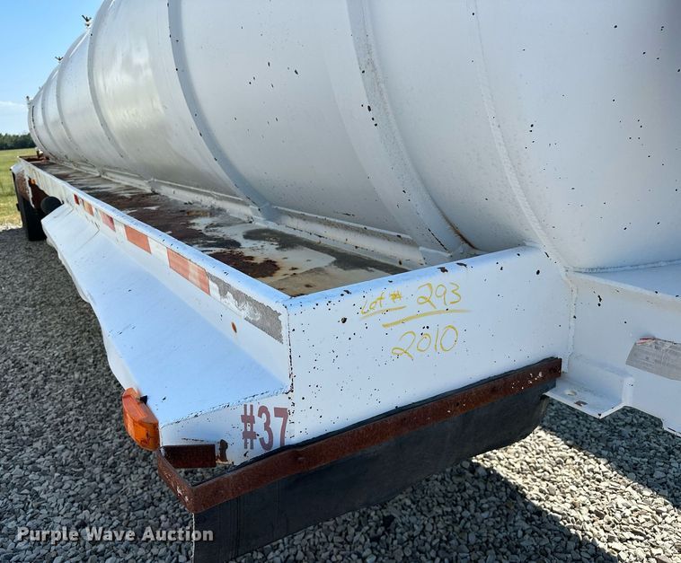 image for item OG9155 2006 V.E. Enterprises EV130  tank trailer