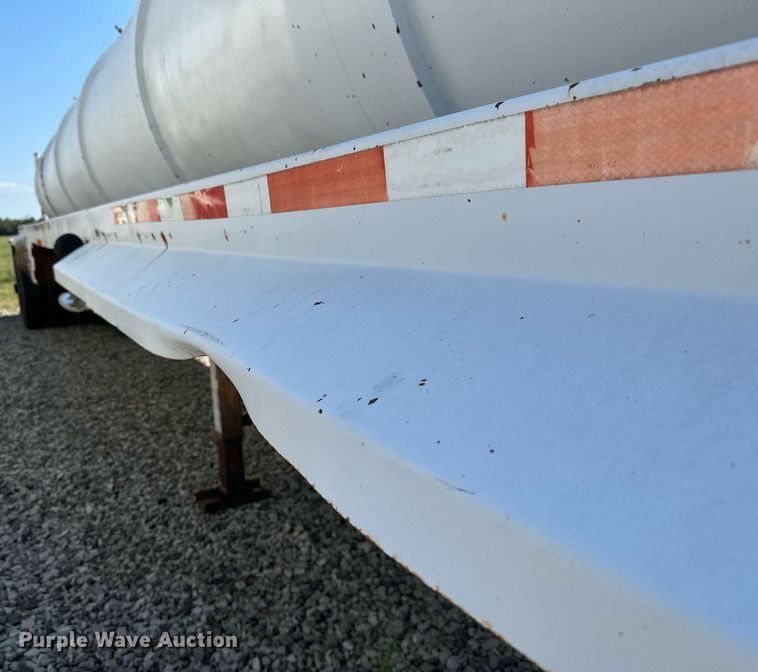 image for item OG9155 2006 V.E. Enterprises EV130  tank trailer