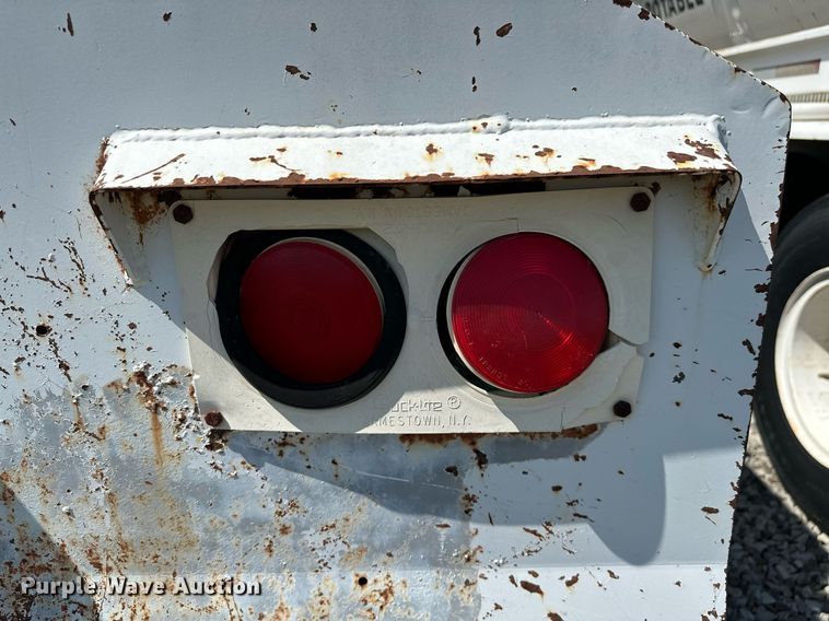 image for item OG9155 2006 V.E. Enterprises EV130  tank trailer