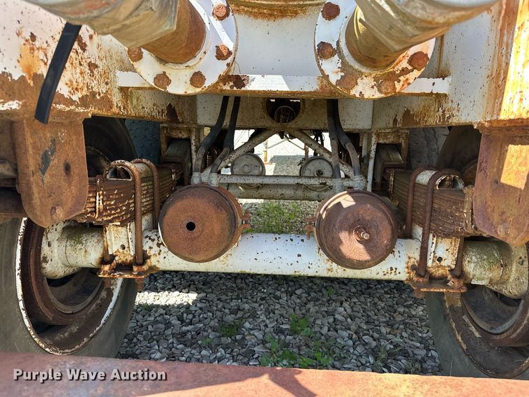 image for item OG9155 2006 V.E. Enterprises EV130  tank trailer