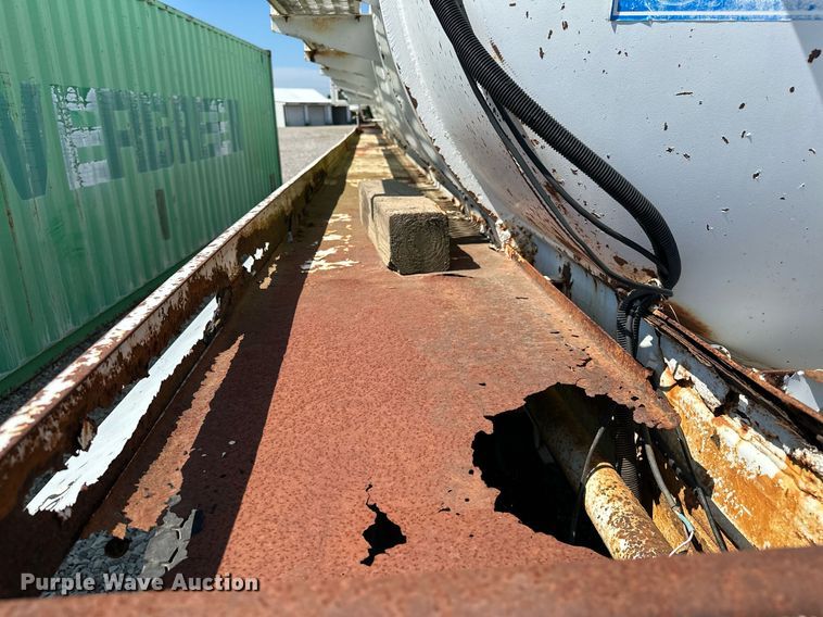 image for item OG9155 2006 V.E. Enterprises EV130  tank trailer