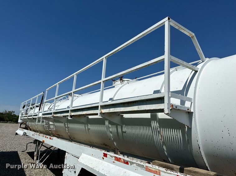 image for item OG9155 2006 V.E. Enterprises EV130  tank trailer
