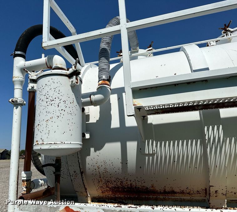 image for item OG9155 2006 V.E. Enterprises EV130  tank trailer