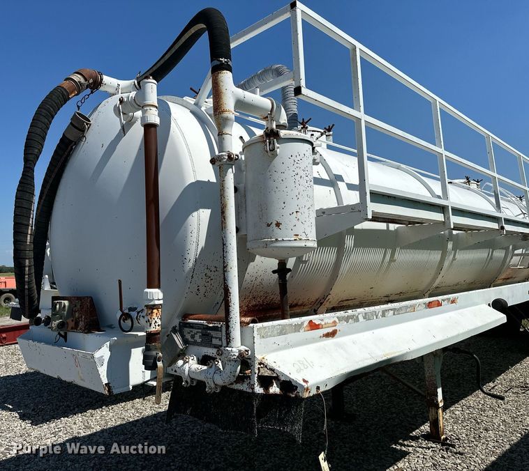 image for item OG9155 2006 V.E. Enterprises EV130  tank trailer