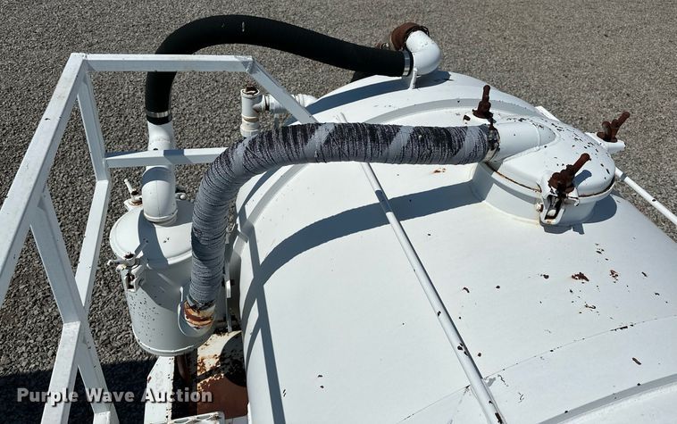 image for item OG9155 2006 V.E. Enterprises EV130  tank trailer