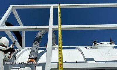 image for item OG9155 2006 V.E. Enterprises EV130  tank trailer