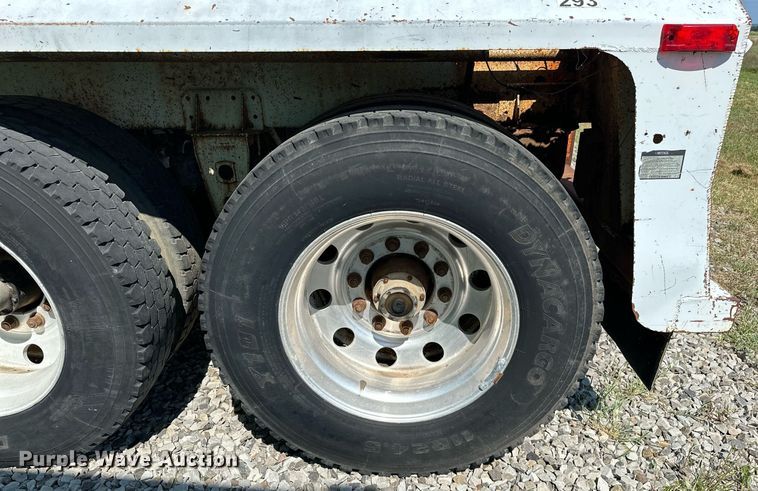 image for item OG9155 2006 V.E. Enterprises EV130  tank trailer