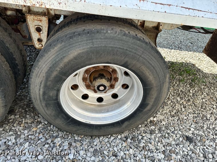 image for item OG9155 2006 V.E. Enterprises EV130  tank trailer