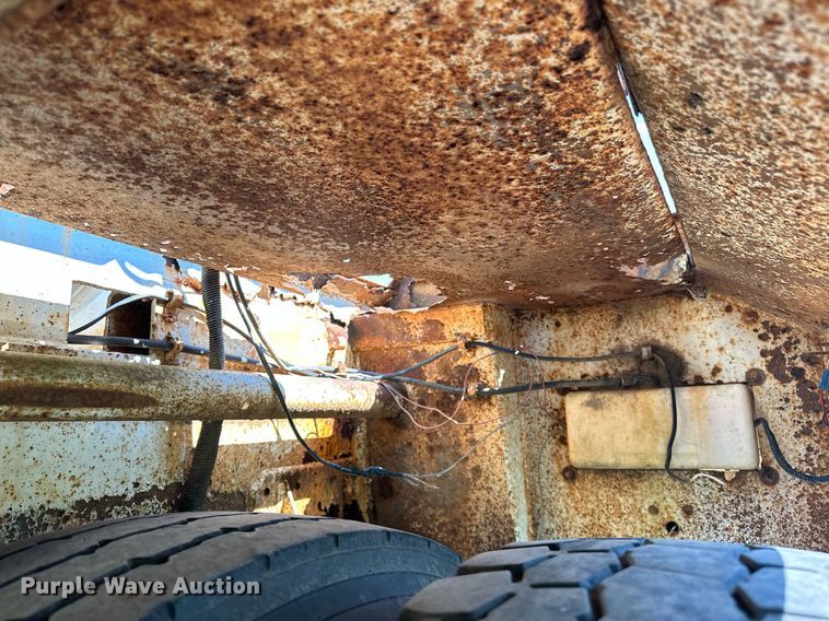 image for item OG9155 2006 V.E. Enterprises EV130  tank trailer