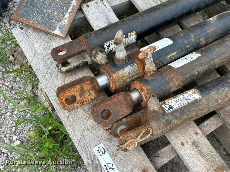 image for item OK9721 (2) precast stands