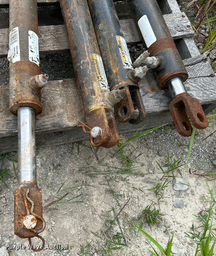 image for item OK9721 (2) precast stands