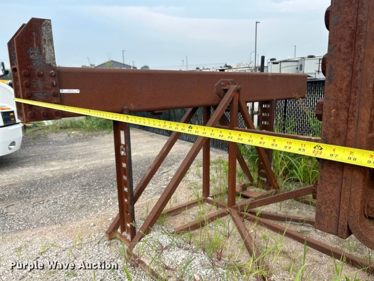 image for item OK9722 (2) precast stands