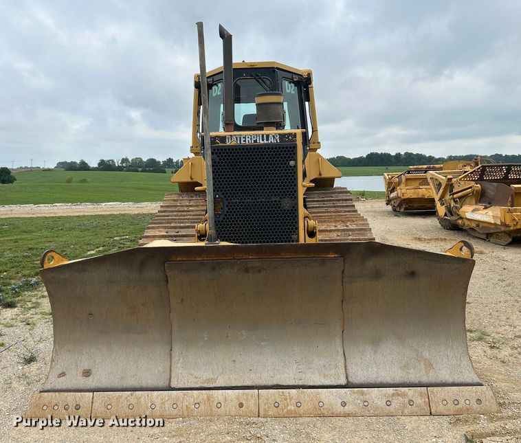 image for item OK9730 1998 Caterpillar D6M XL  dozer