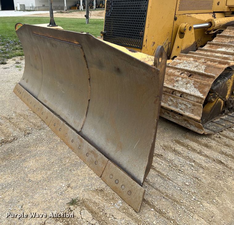 image for item OK9730 1998 Caterpillar D6M XL  dozer