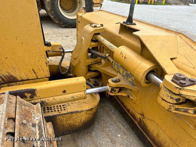 image for item OK9730 1998 Caterpillar D6M XL  dozer