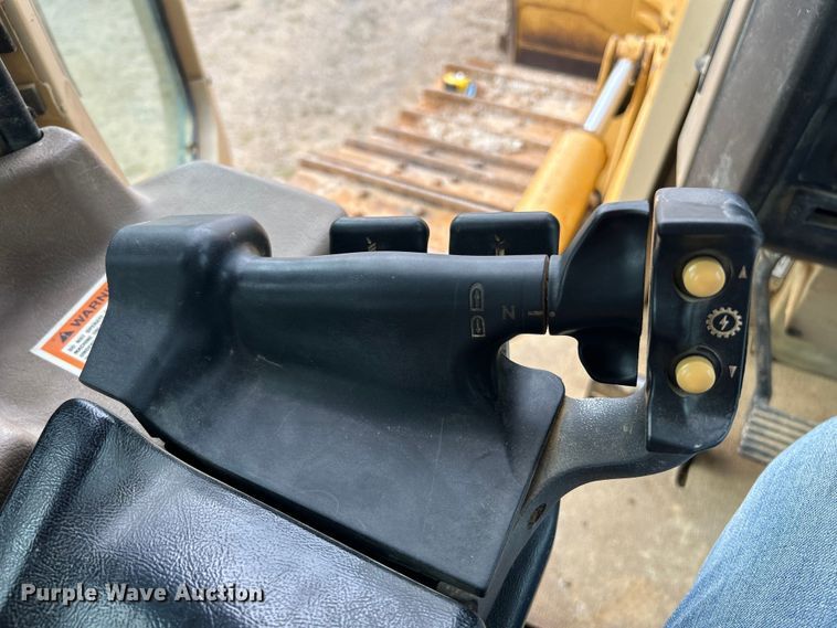 image for item OK9730 1998 Caterpillar D6M XL  dozer