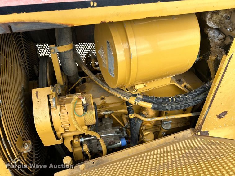 image for item OK9730 1998 Caterpillar D6M XL  dozer