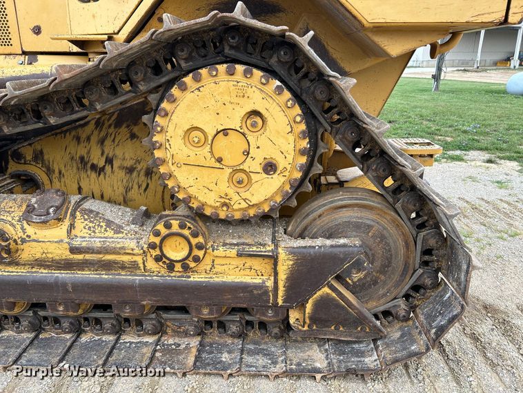 image for item OK9730 1998 Caterpillar D6M XL  dozer