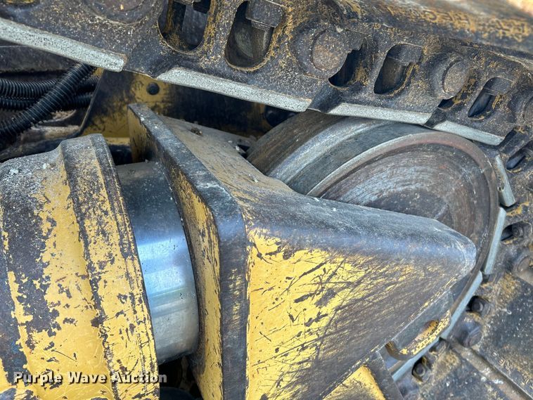 image for item OK9730 1998 Caterpillar D6M XL  dozer