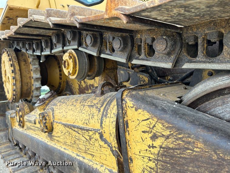 image for item OK9730 1998 Caterpillar D6M XL  dozer