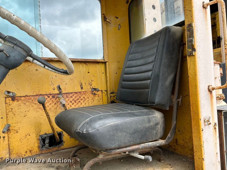 image for item OK9732 1973 P&H 650ATC  crane