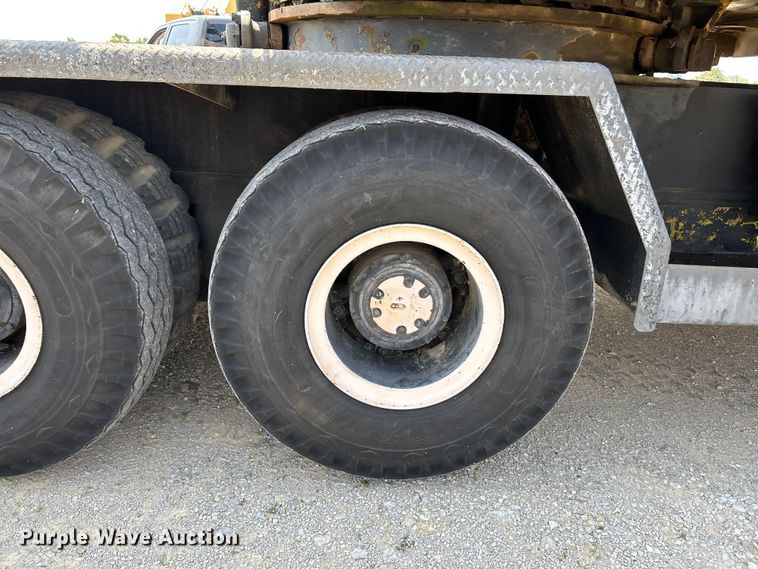 image for item OK9732 1973 P&H 650ATC  crane