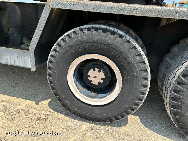 image for item OK9732 1973 P&H 650ATC  crane