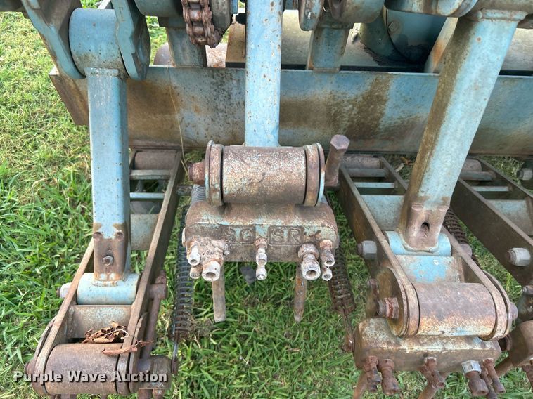 image for item DI7951 Southern Green 60  aerator