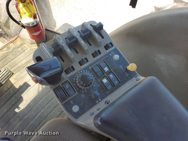 image for item DJ0837 2010 Case-IH Magnum 275  MFWD tractor